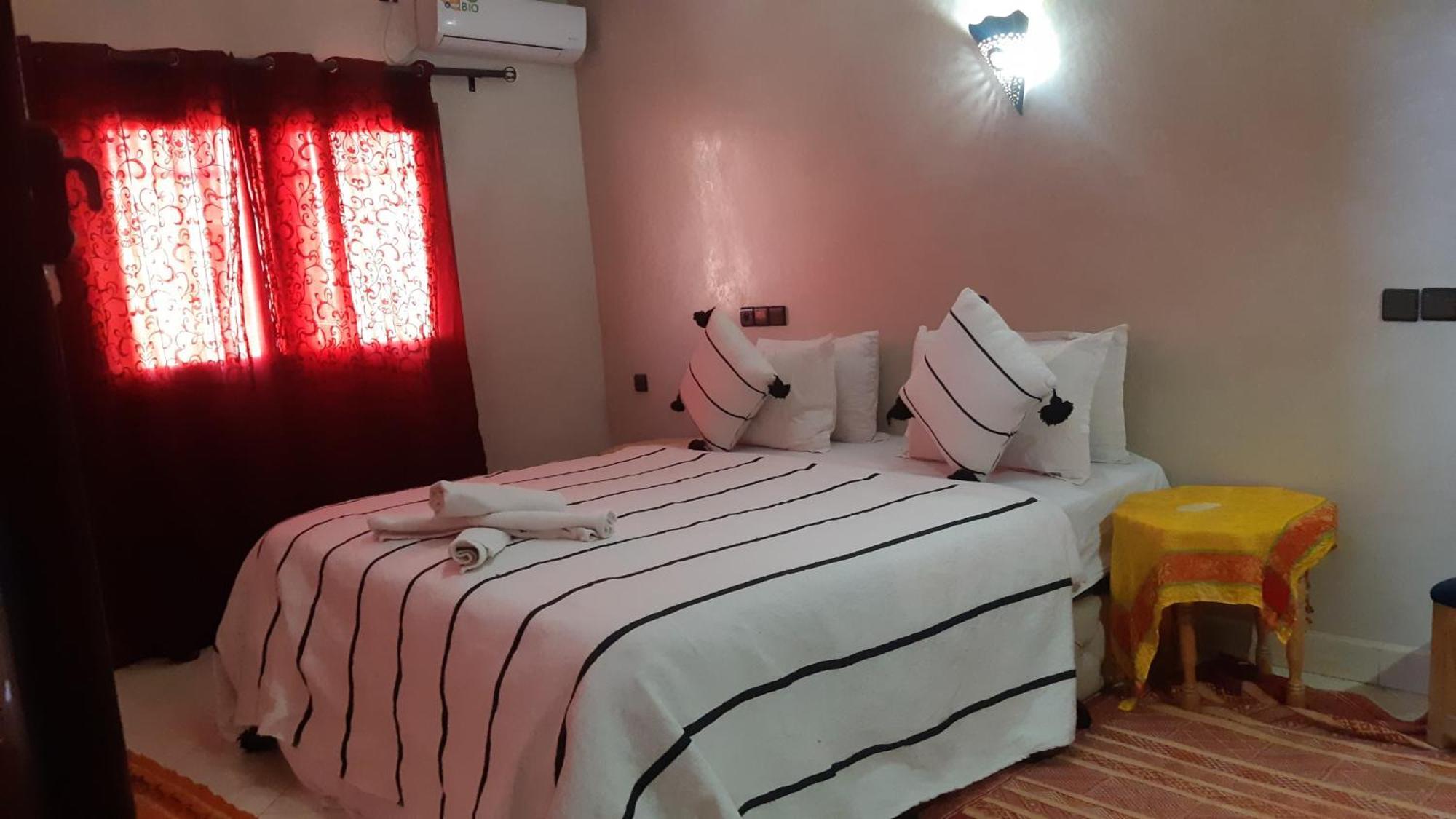 Hotel Restaurant Dar Al Madina Tinghir Kültér fotó