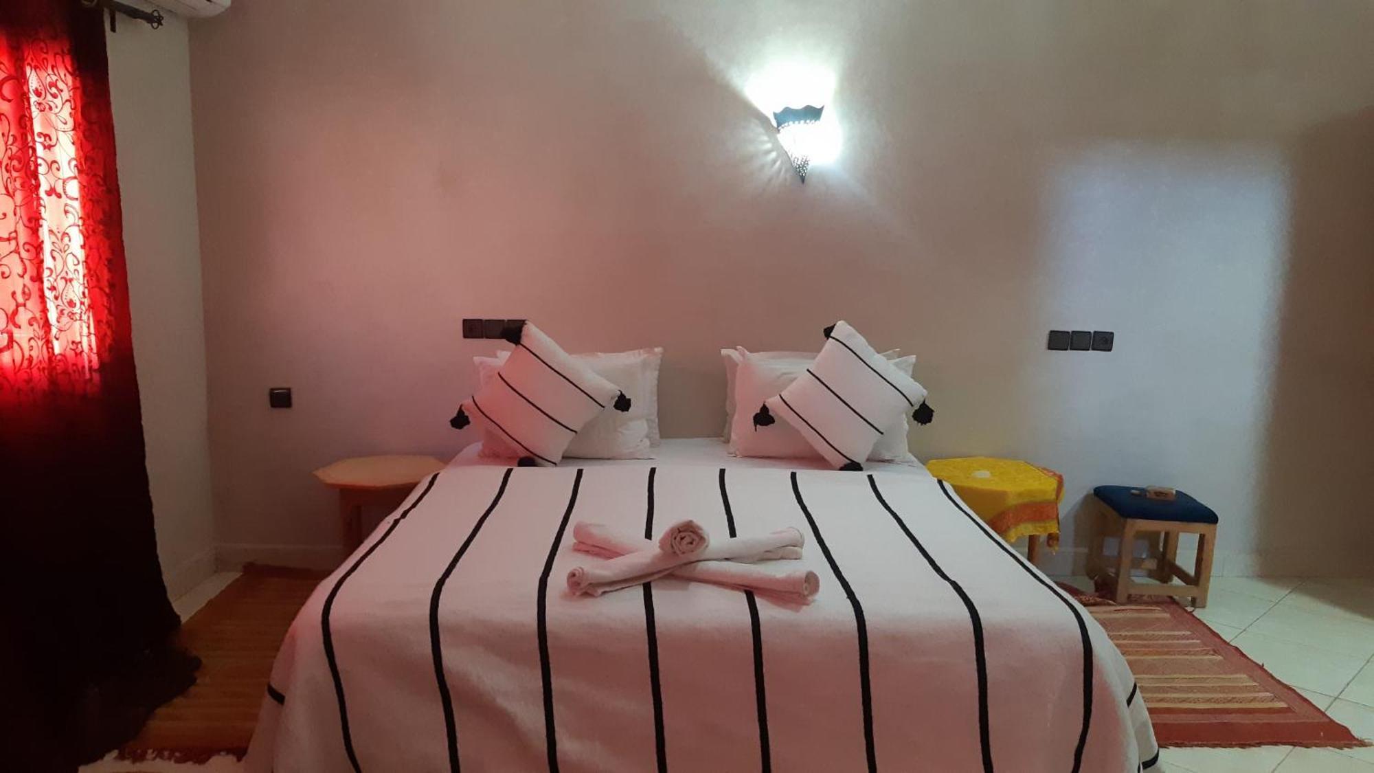Hotel Restaurant Dar Al Madina Tinghir Kültér fotó